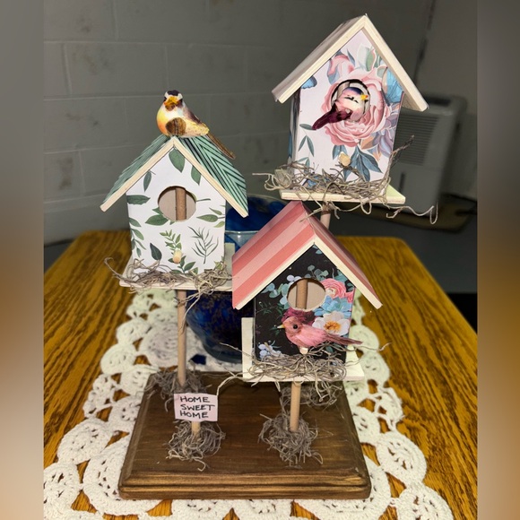NEW handmade Birdhouse Trio with Birds - Picture 1 of 1